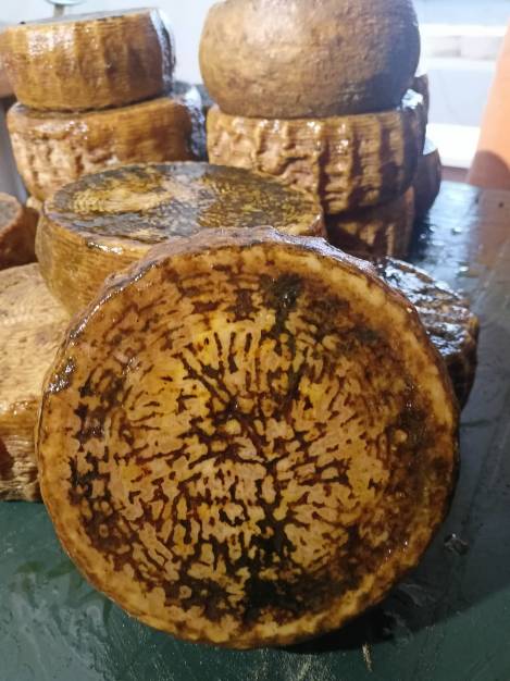 Formaggio Stagionato Pecorino